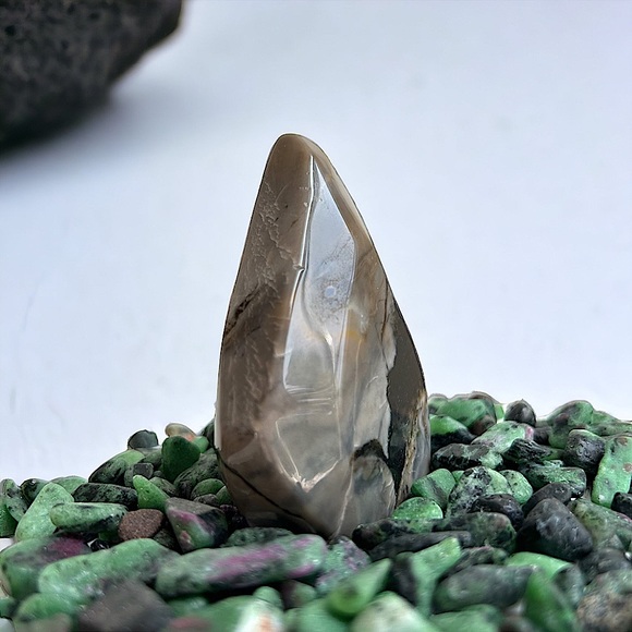 Volcano Agate Teardrop Carving - Picture 7 of 13